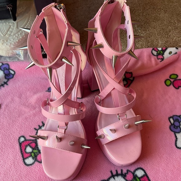 KILLING ME SOFTLY SPIKED HEELS sold out size 8 - Picture 5 of 10